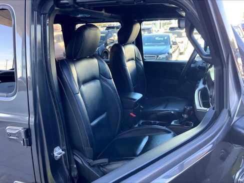 Used 2019 Jeep Wrangler Unlimited Sport S AWD/4WD image 9