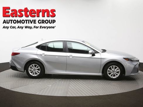 Used 2025 Toyota Camry LE image 46