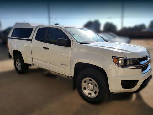 Used 2018 Chevrolet Colorado W/T RWD image 13
