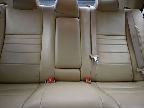 Used 2017 Toyota Camry XLE image 28