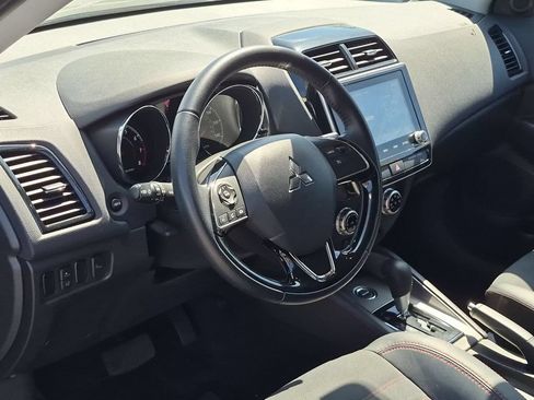 Used 2025 Mitsubishi Outlander Sport SE AWD/4WD image 15