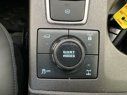 Used 2025 Ford Bronco Sport Badlands AWD/4WD image 40