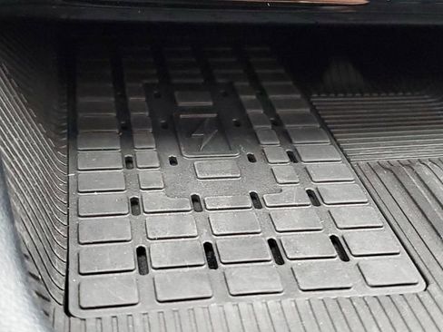 Used 2025 Ford Explorer ST image 20