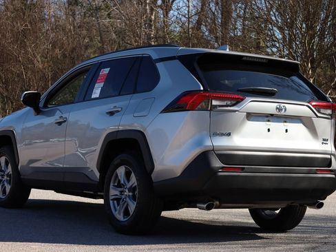 New 2025 Toyota RAV4 XLE image 4