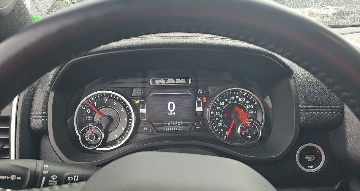 Used 2023 RAM 1500 Laramie RWD image 15