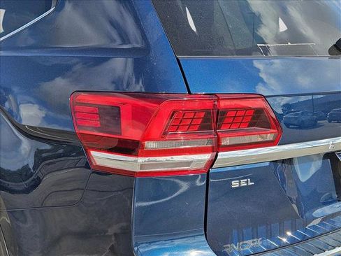 Used 2019 Volkswagen Atlas SEL R-Line FWD image 12