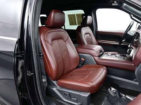 Used 2022 Ford Expedition Max Limited image 15