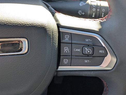 Used 2024 Jeep Compass Trailhawk image 29