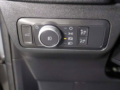 Used 2022 Ford Escape SEL FWD image 34