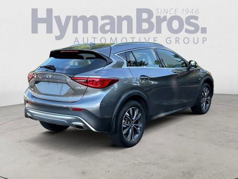 Used 2018 INFINITI QX30 Premium w/ Cargo Package image 3