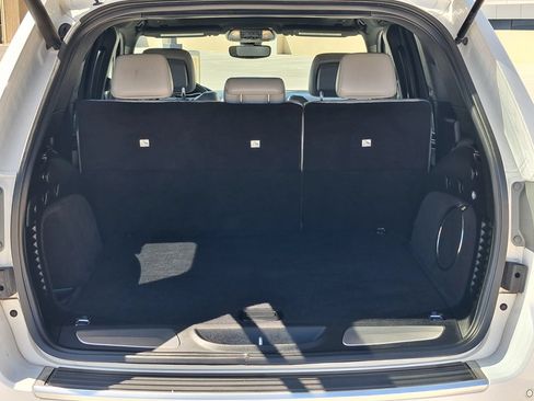 Used 2018 Jeep Grand Cherokee Limited AWD/4WD image 16