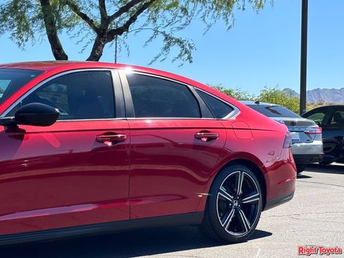 Used 2024 Honda Accord Sport image 9