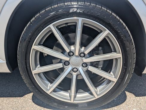 Used 2018 Audi Q3 2.0T Premium Plus w/ Premium Plus Package image 10