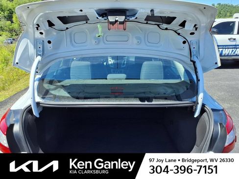 Used 2014 Ford Focus SE w/ SE Winter Package FWD image 14