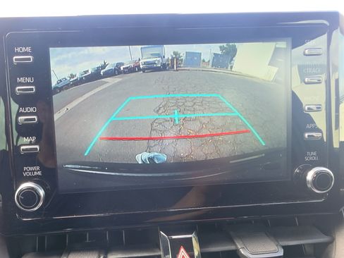 Used 2020 Toyota Corolla LE FWD image 24