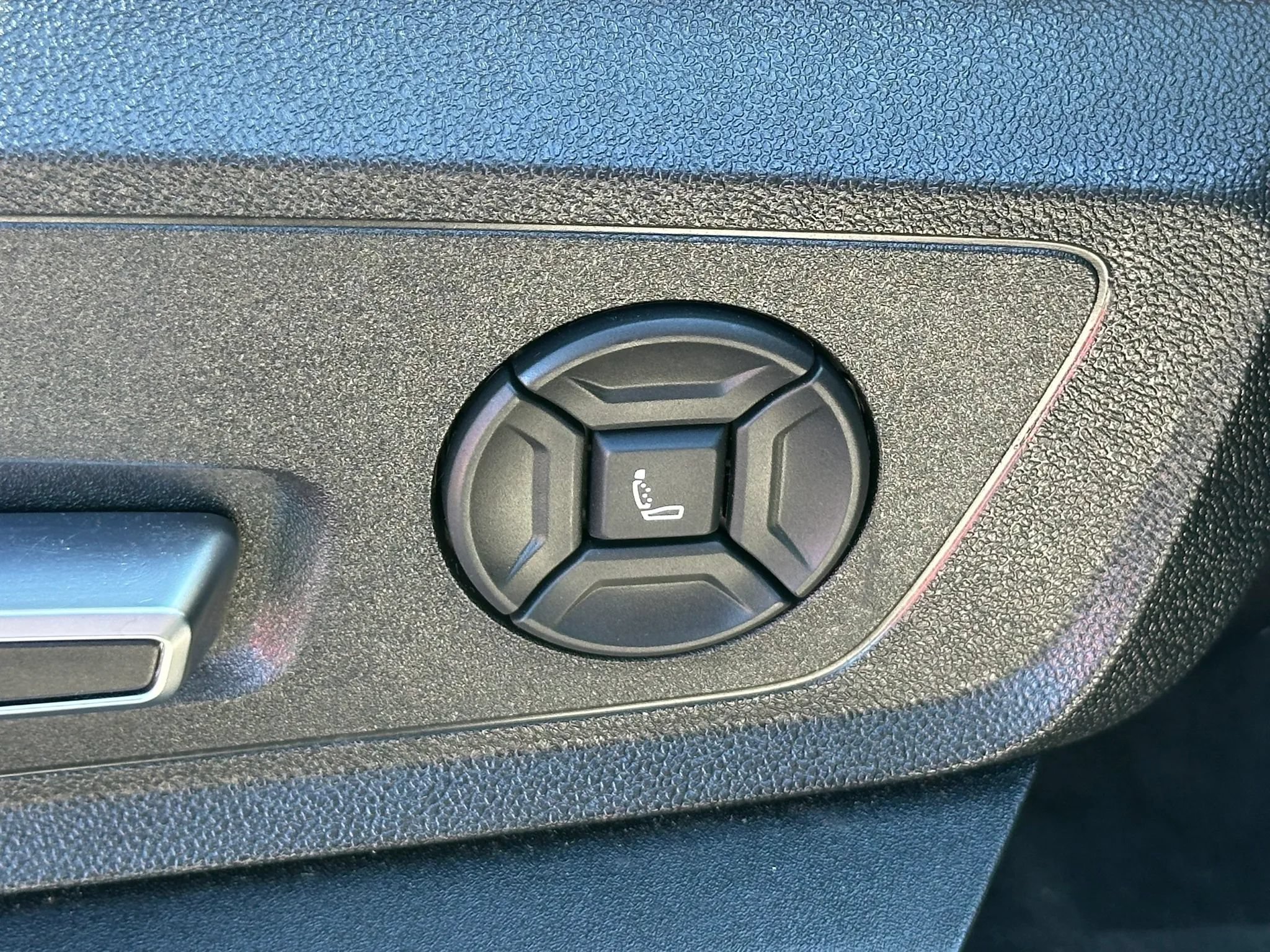 Used 2019 Audi e-tron Prestige AWD/4WD image 44