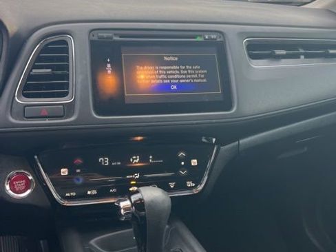 Used 2017 Honda HR-V EX image 2