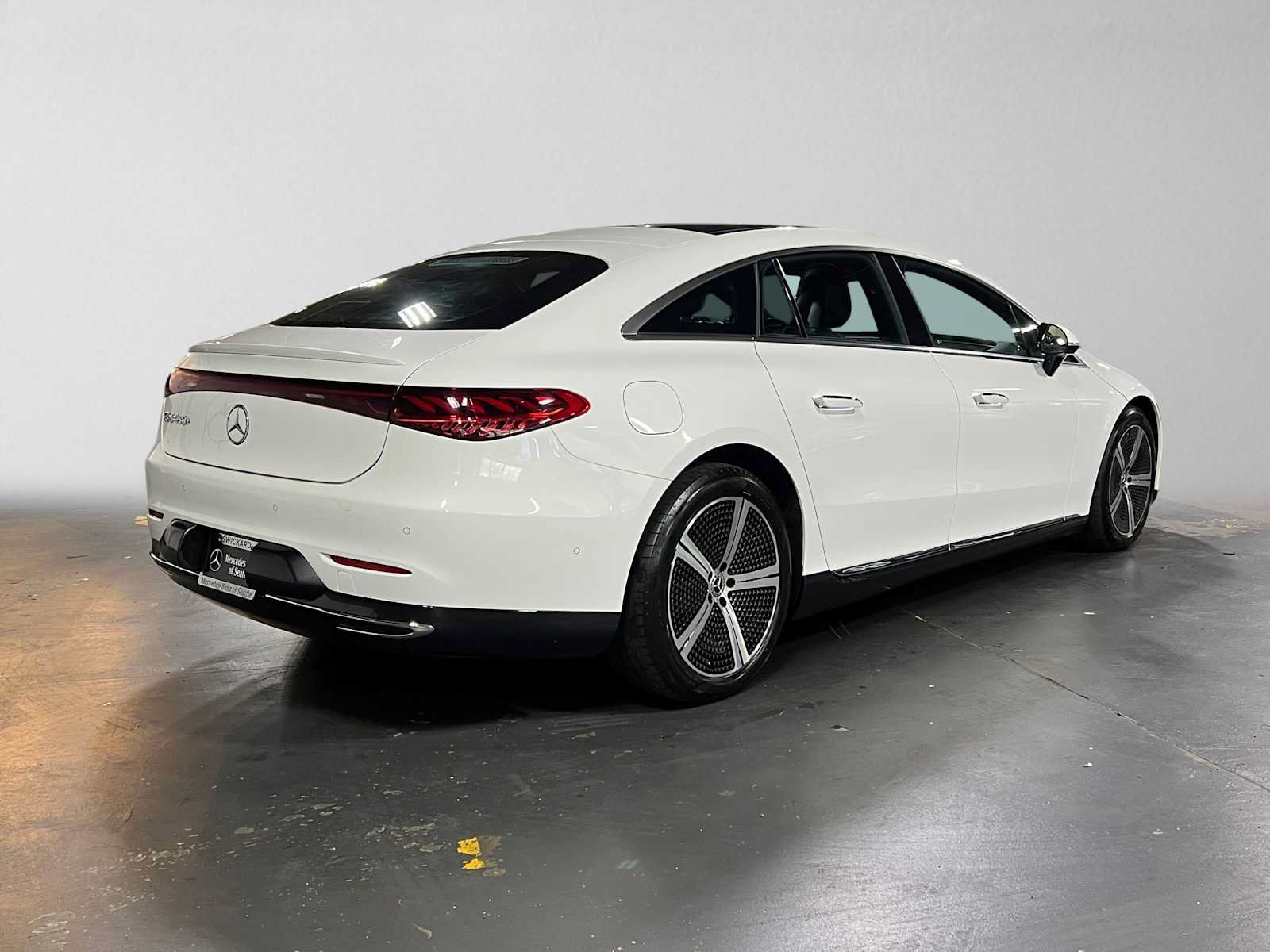 Certified 2022 Mercedes-Benz EQS 450+ Sedan image 3