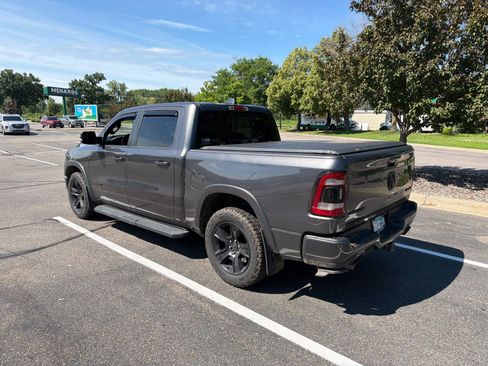 Used 2022 RAM 1500 Laramie AWD/4WD image 5