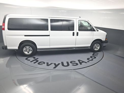 Used 2025 Chevrolet Express 3500 LT w/ LT Preferred Equipment Group RWD image 34
