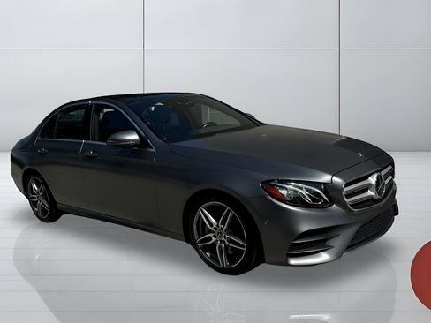 Used 2020 Mercedes-Benz E 450 4MATIC Sedan image 9