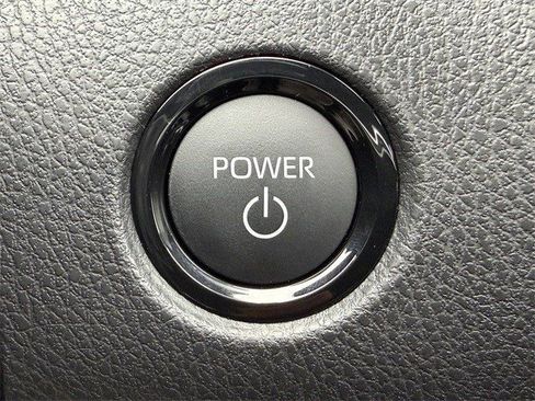 New 2026 Toyota Camry Hybrid image 18