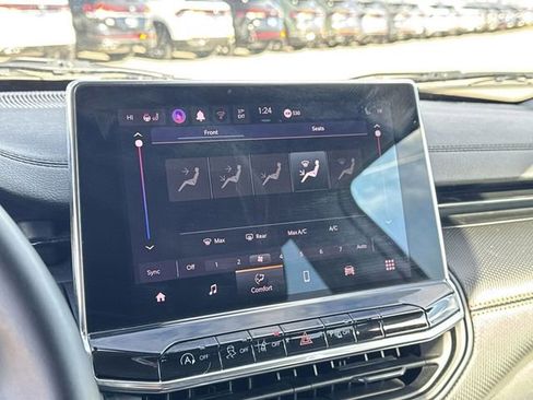 Used 2022 Jeep Compass Trailhawk w/ Trailhawk Convenience Group image 20