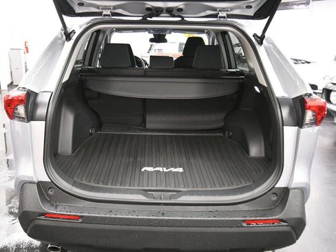 Used 2025 Toyota RAV4 LE image 21