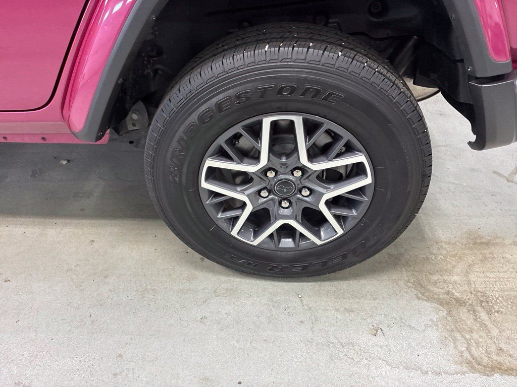 Used 2024 Jeep Wrangler Unlimited Sahara AWD/4WD image 25