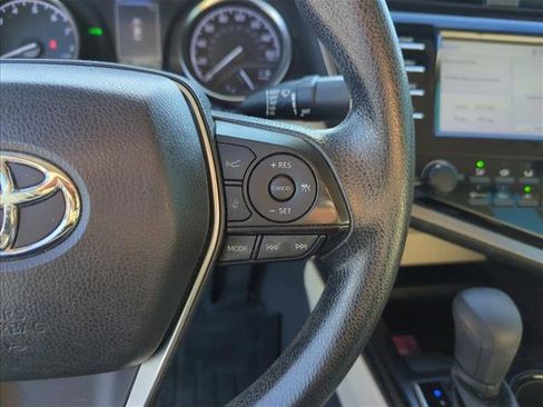 Used 2018 Toyota Camry LE w/ Convenience Package image 15