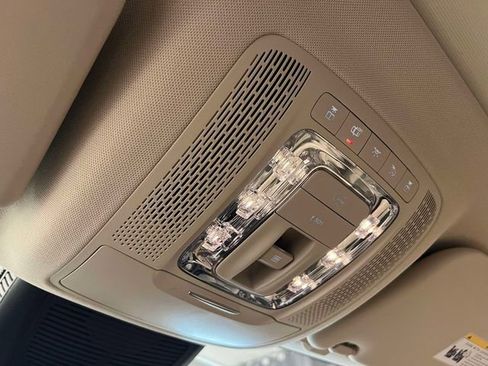 Certified 2021 Mercedes-Benz GLE 350 4MATIC image 33