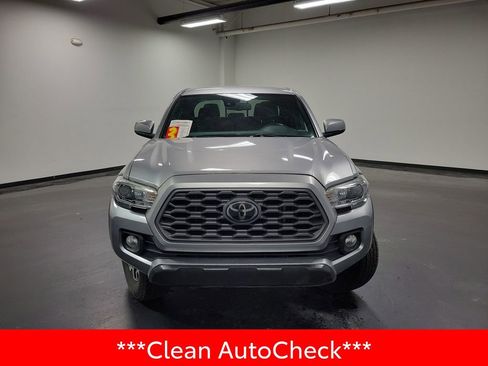 Used 2021 Toyota Tacoma TRD Off-Road AWD/4WD image 3