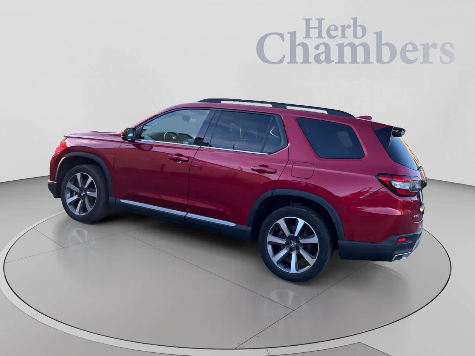 Used 2023 Honda Pilot Elite image 3