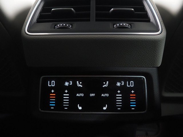 Used 2024 Audi Q8 e-tron Prestige AWD/4WD image 25