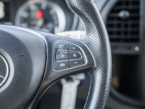 Used 2018 Mercedes-Benz Metris Passenger image 20