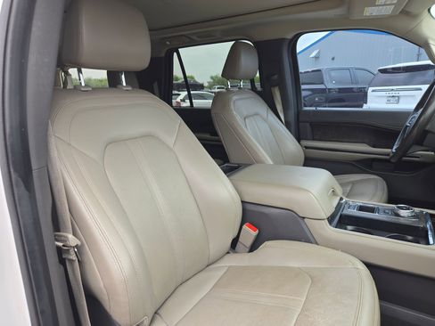 Used 2021 Ford Expedition Max Limited RWD image 26