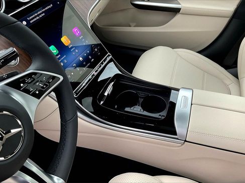 New 2026 Mercedes-Benz C 300 4MATIC Sedan image 8