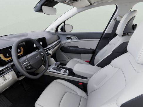 New 2026 Kia Sportage EX FWD image 17