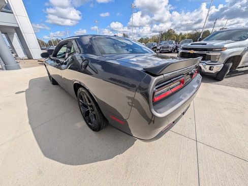 Used 2022 Dodge Challenger GT w/ Blacktop Package image 7