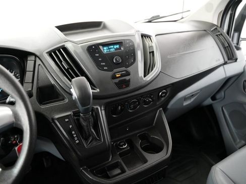 Used 2019 Ford Transit 250 130 Low Roof image 17