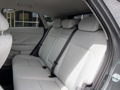 Certified 2025 Hyundai Kona SEL FWD image 9