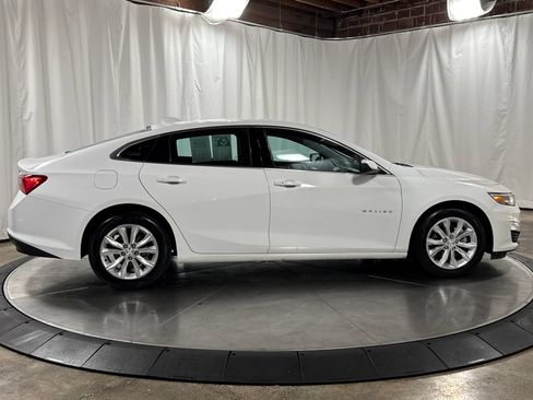 Used 2024 Chevrolet Malibu LT FWD image 6