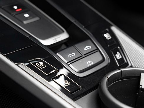 Used 2021 Porsche 911 Carrera image 31