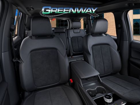 New 2025 Jeep Grand Cherokee Altitude RWD image 16