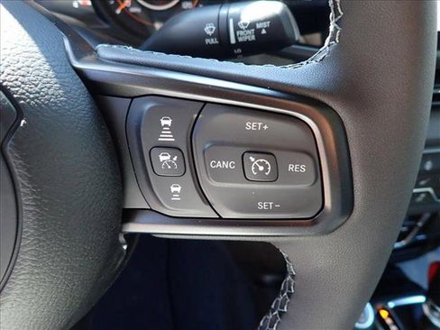 New 2025 Jeep Gladiator Sport image 13