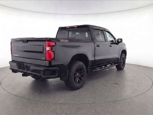 Used 2020 Chevrolet Silverado 1500 LT Trail Boss AWD/4WD image 4
