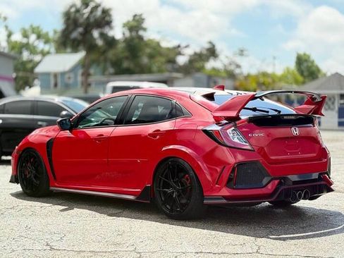 Used 2017 Honda Civic Type R image 7
