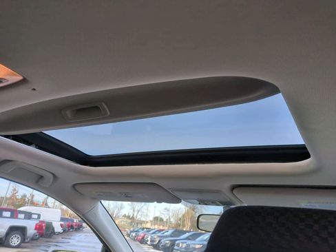 Used 2015 Honda CR-V EX image 22