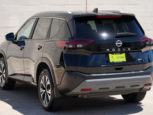 Used 2023 Nissan Rogue SV w/ SV Premium Package FWD image 45