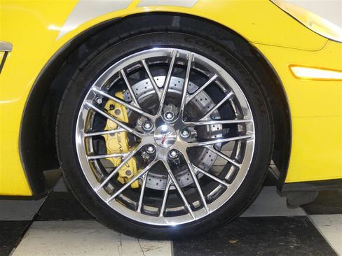 Used 2012 Chevrolet Corvette Grand Sport w/ 2LT Preferred Equipment Group image 29